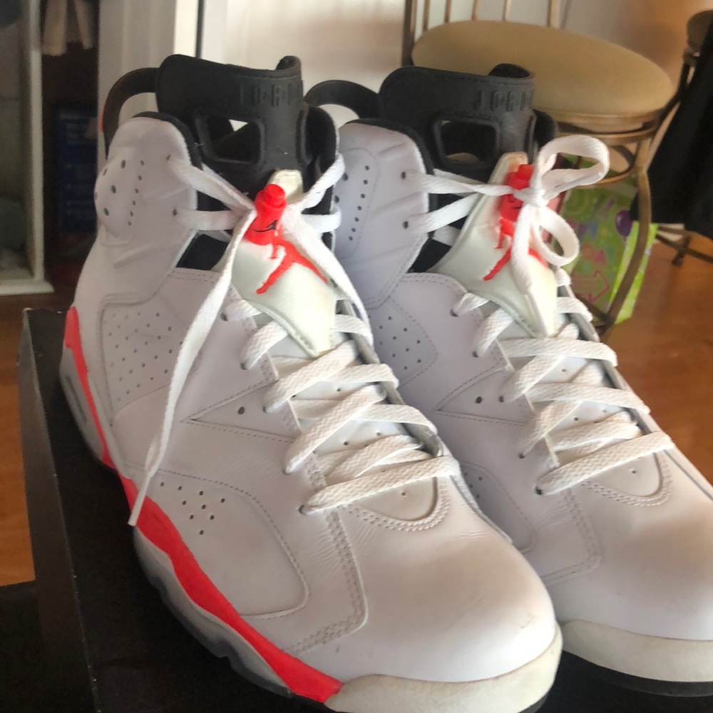 Air Jordan Retro 6 infrared